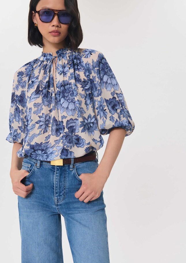 Top Tomaso flowing blue floral print with puff sleeves Off-white TARA JARMON CH