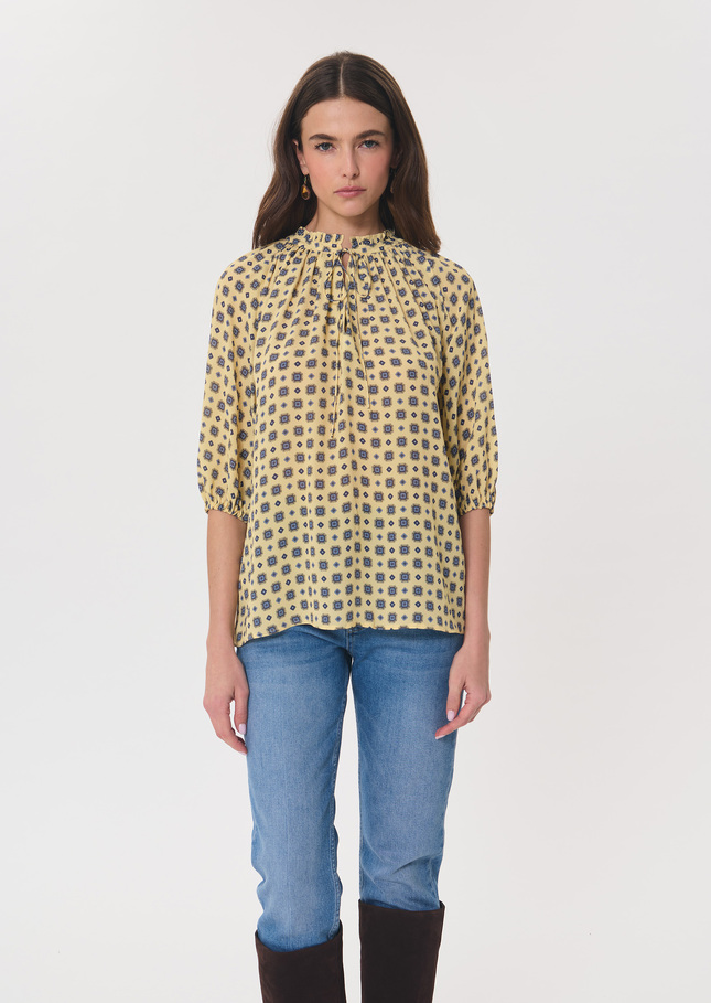 Top Tomaso printed with a lavallière collar Vanilla TARA JARMON CH