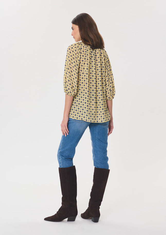 Top Tomaso printed with a lavallière collar Vanilla TARA JARMON CH