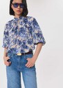 Top Tomaso flowing blue floral print with puff sleeves Off-white TARA JARMON CH